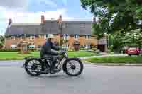 Vintage-motorcycle-club;eventdigitalimages;no-limits-trackdays;peter-wileman-photography;vintage-motocycles;vmcc-banbury-run-photographs